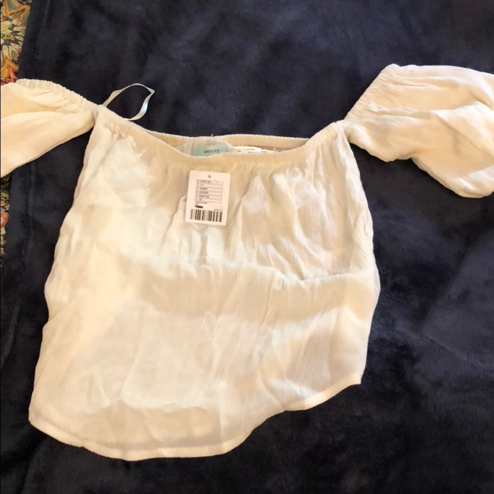 Off the shoulder kimchi blue urban top